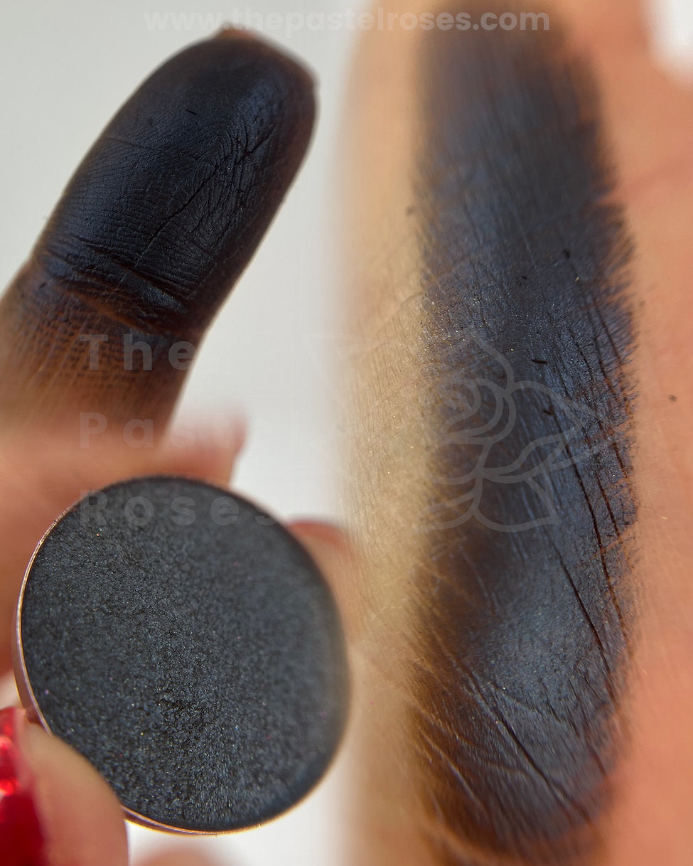 Smoked Ink - Fard à paupières satiné
