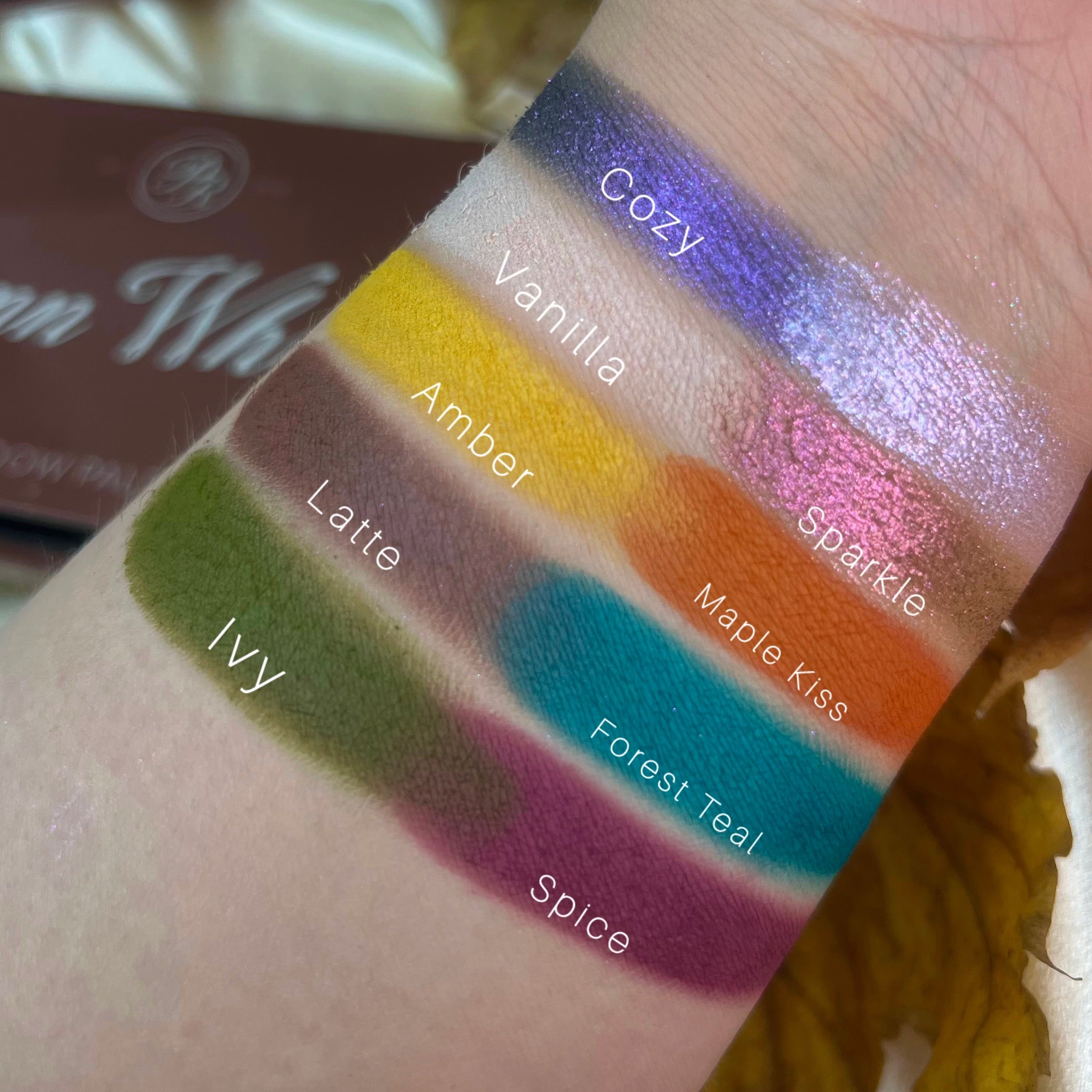 Autumn Whispers - Eyeshadow Palette