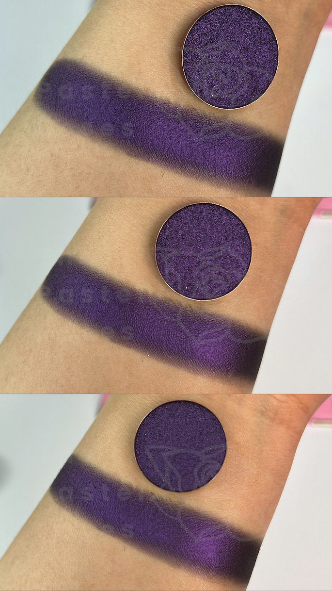 Gothic - Satin Eyeshadow