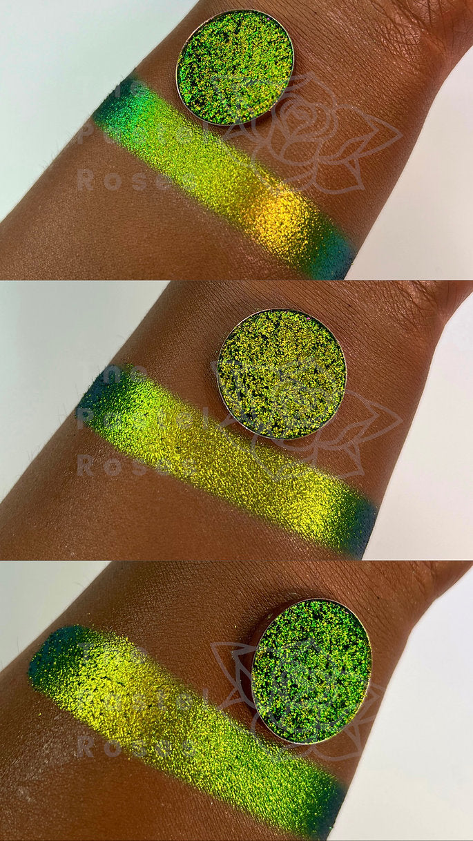 Simulation - Multi-Chrome Pressed Eyeshadow