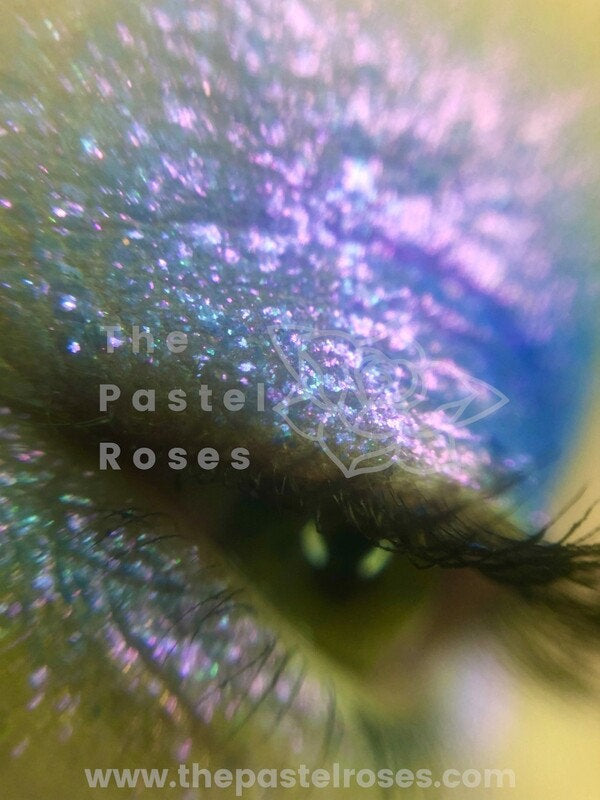 Retrograde - Multi-Chrome Pressed Eyeshadow