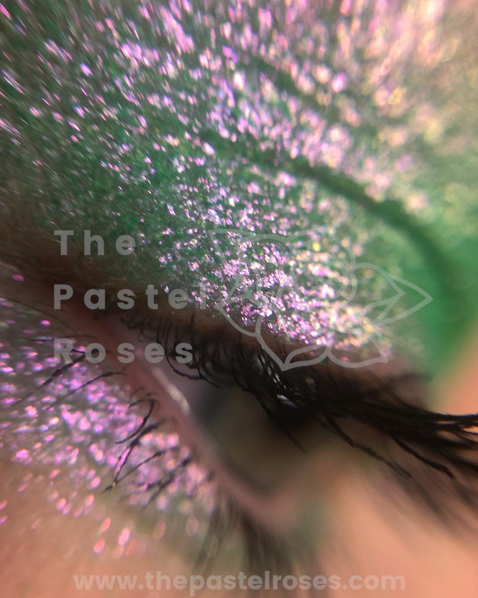 Zoisite - Pressed Duo-Chrome Eyeshadow