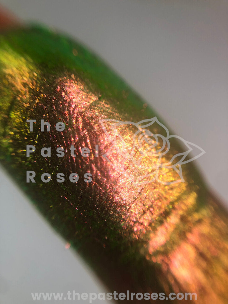 Dragonfly - Multi-Chrome Pressed Eye Shadow