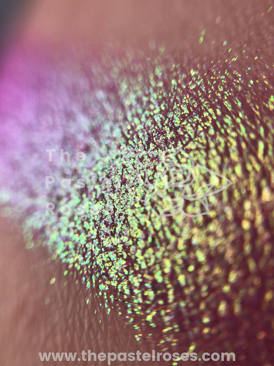 Spectrum - Multi-Chrome Pressed Eyeshadow (PRE-ORDER)