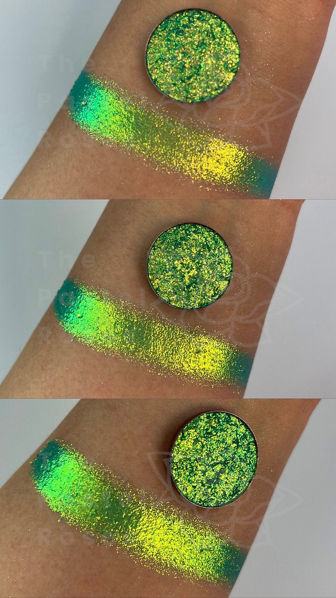 Magic Clover - Multi-Chrome Pressed Eye Shadow