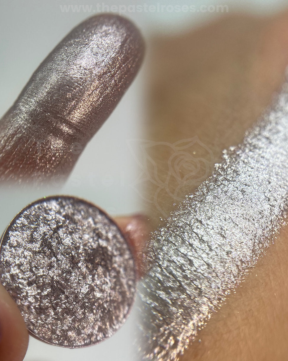 Taupe Touch - Metallic Eyeshadow