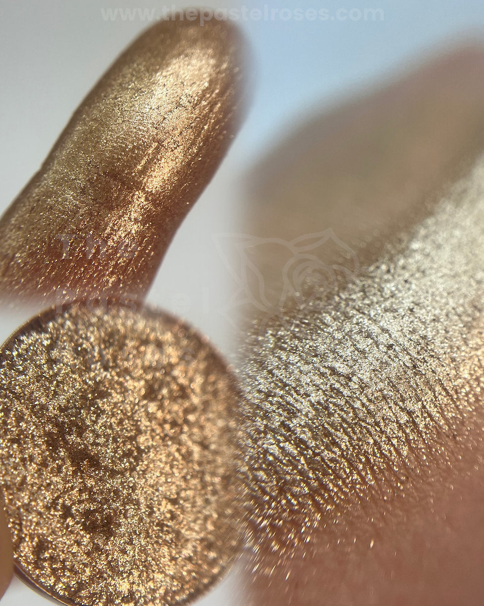 Classy - Metallic Eyeshadow