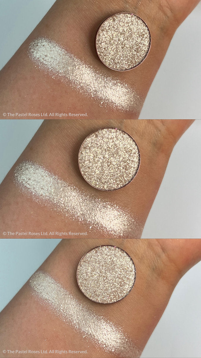 Velvet Beige - Metallic Eyeshadow