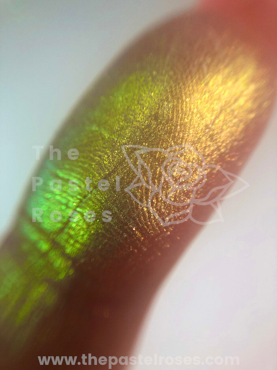 Lure - Multi-Chrome Pressed Eye Shadow