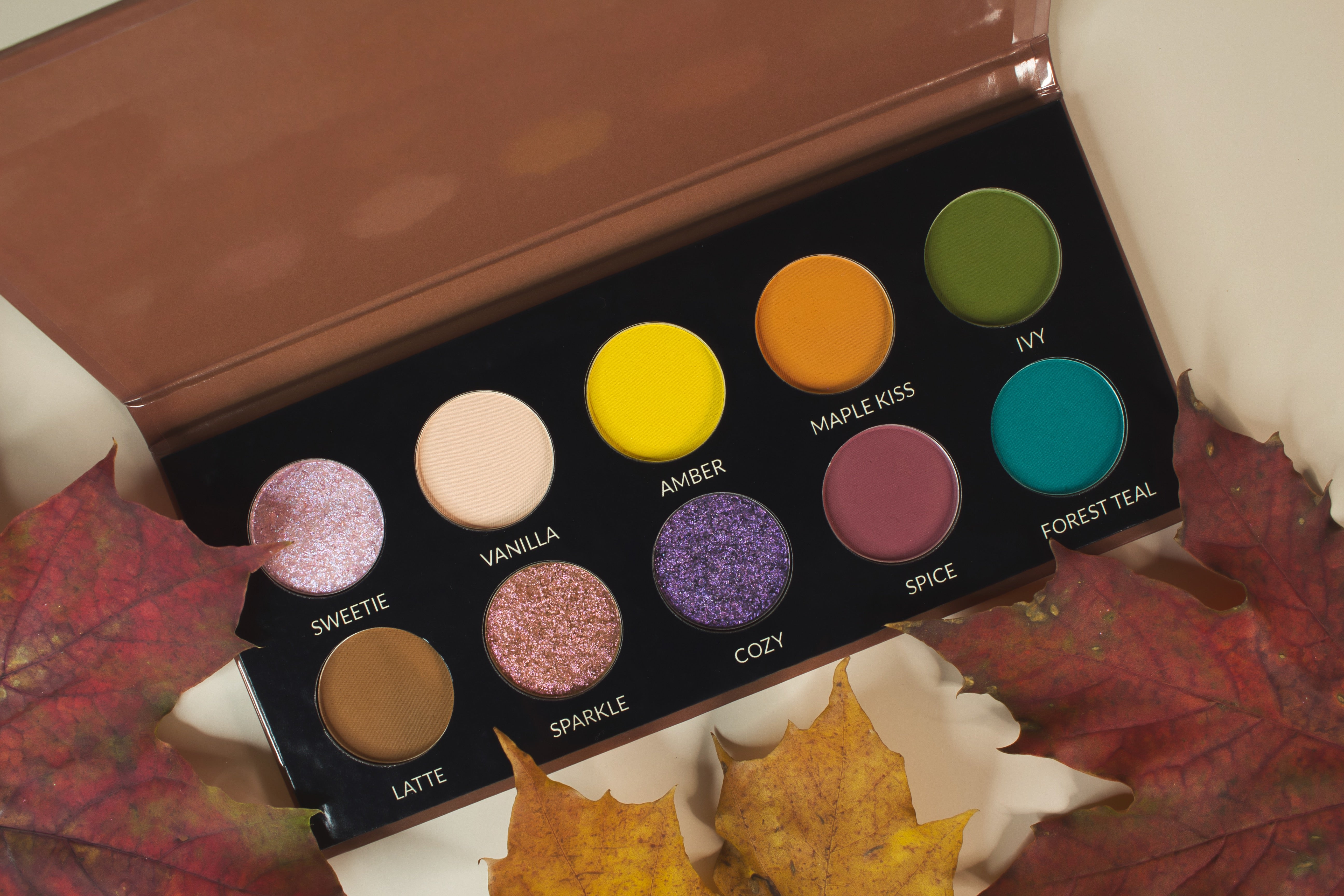 Autumn Whispers - Eyeshadow Palette