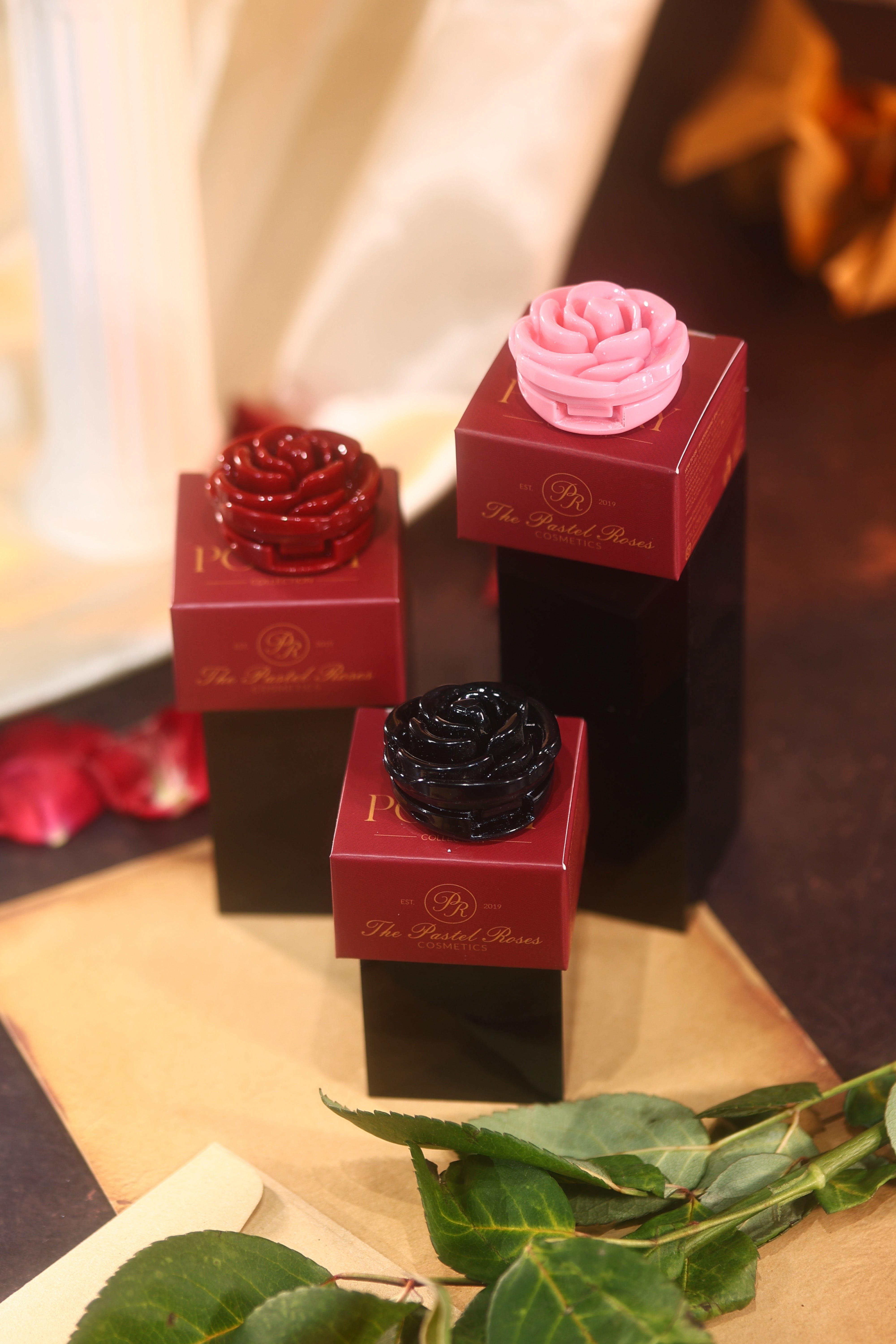 Rose Poetry Pressed Mini Eyeshadow Collection