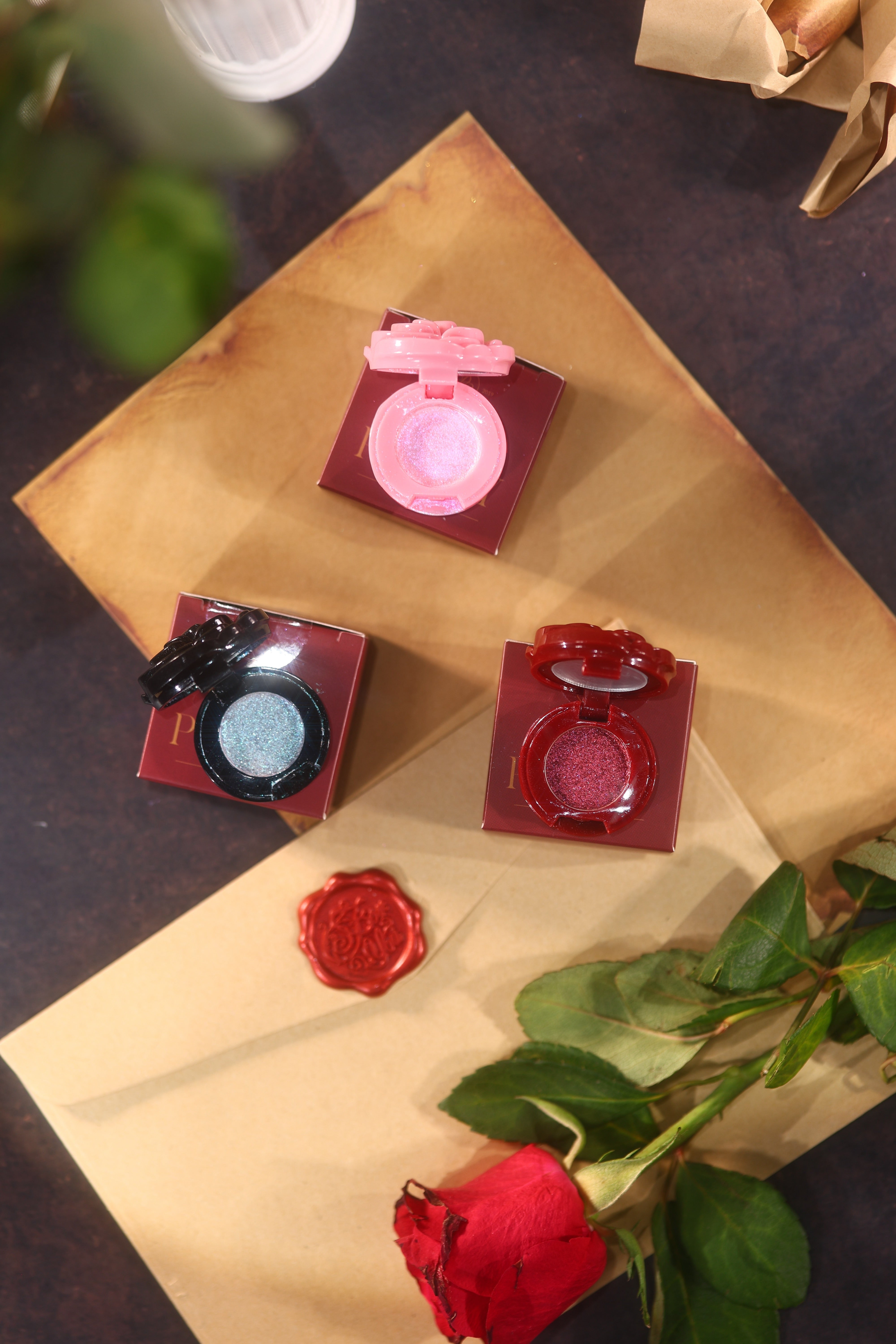 Rose Poetry Pressed Mini Eyeshadow Collection