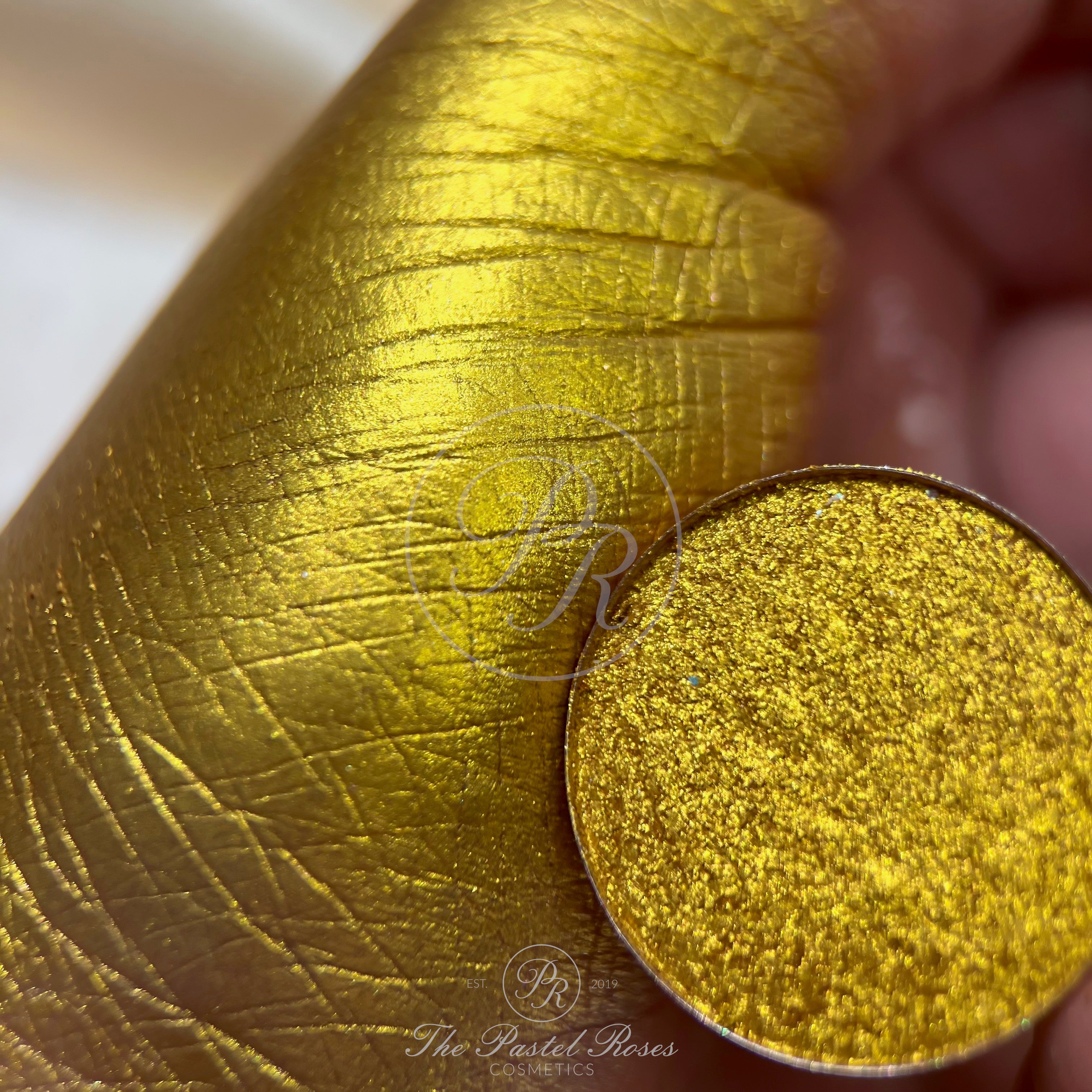 Helios - Metallic Eyeshadow