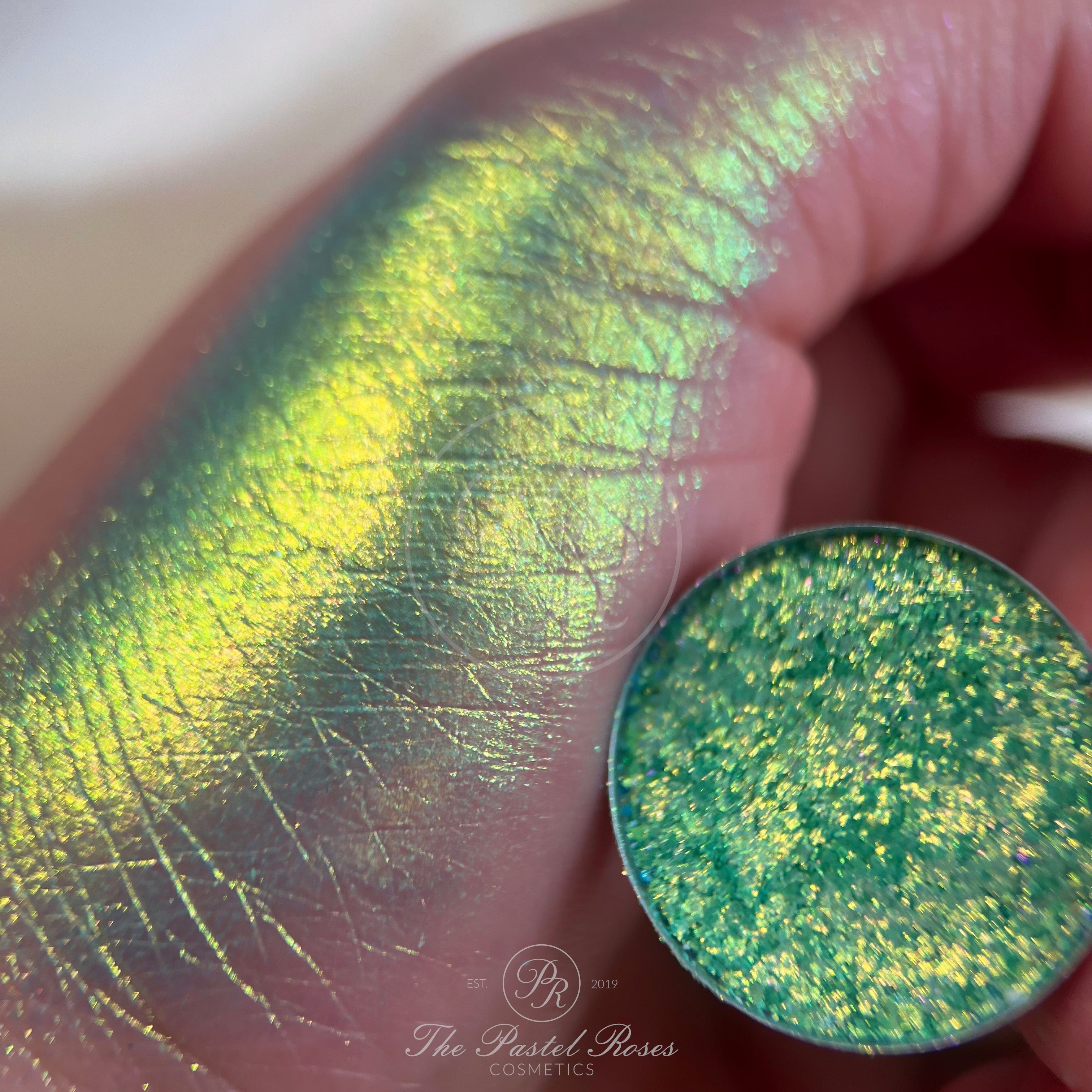 Magic Clover - Prasowany cień do powiek Multi-Chrome