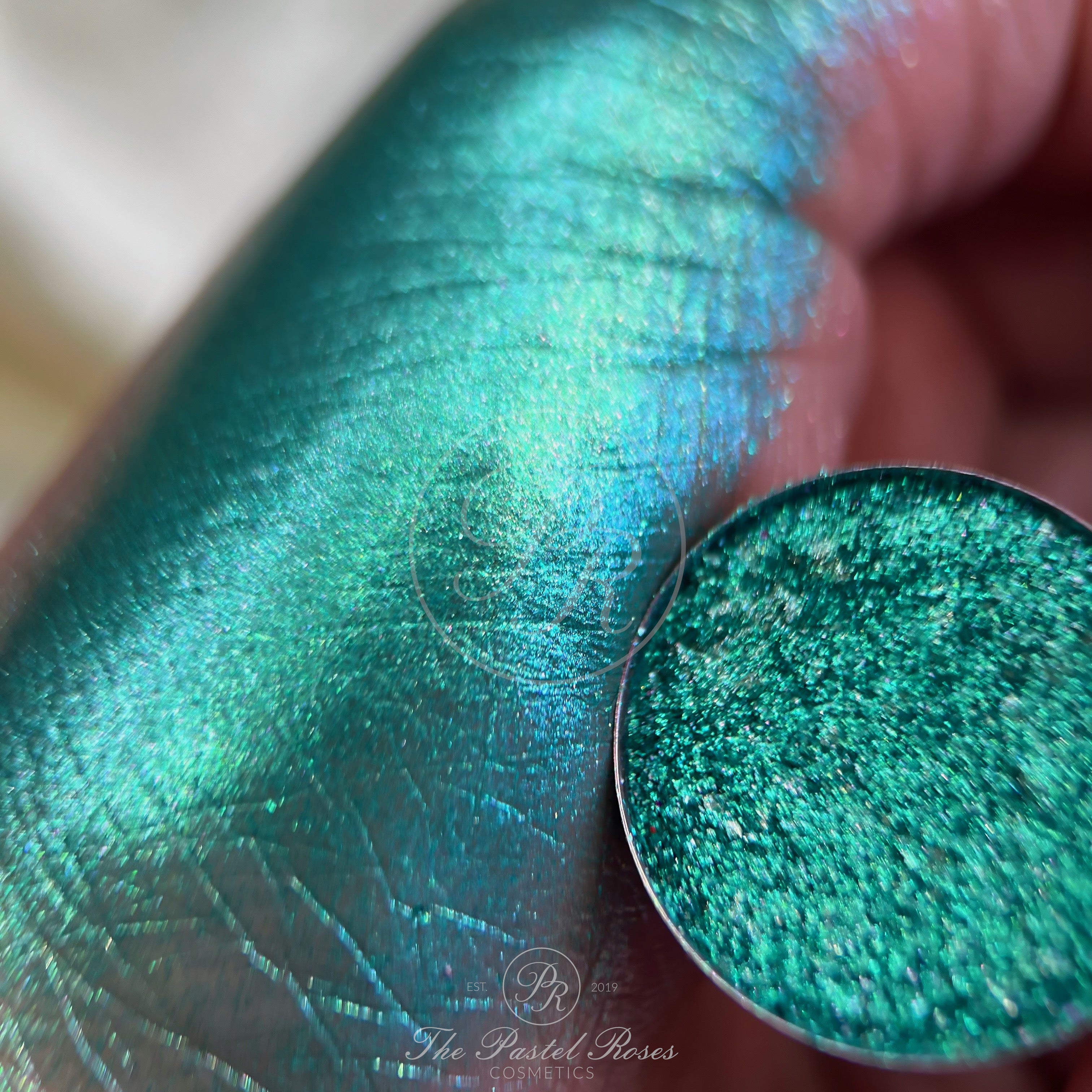 Monstera - Metallic Eyeshadow