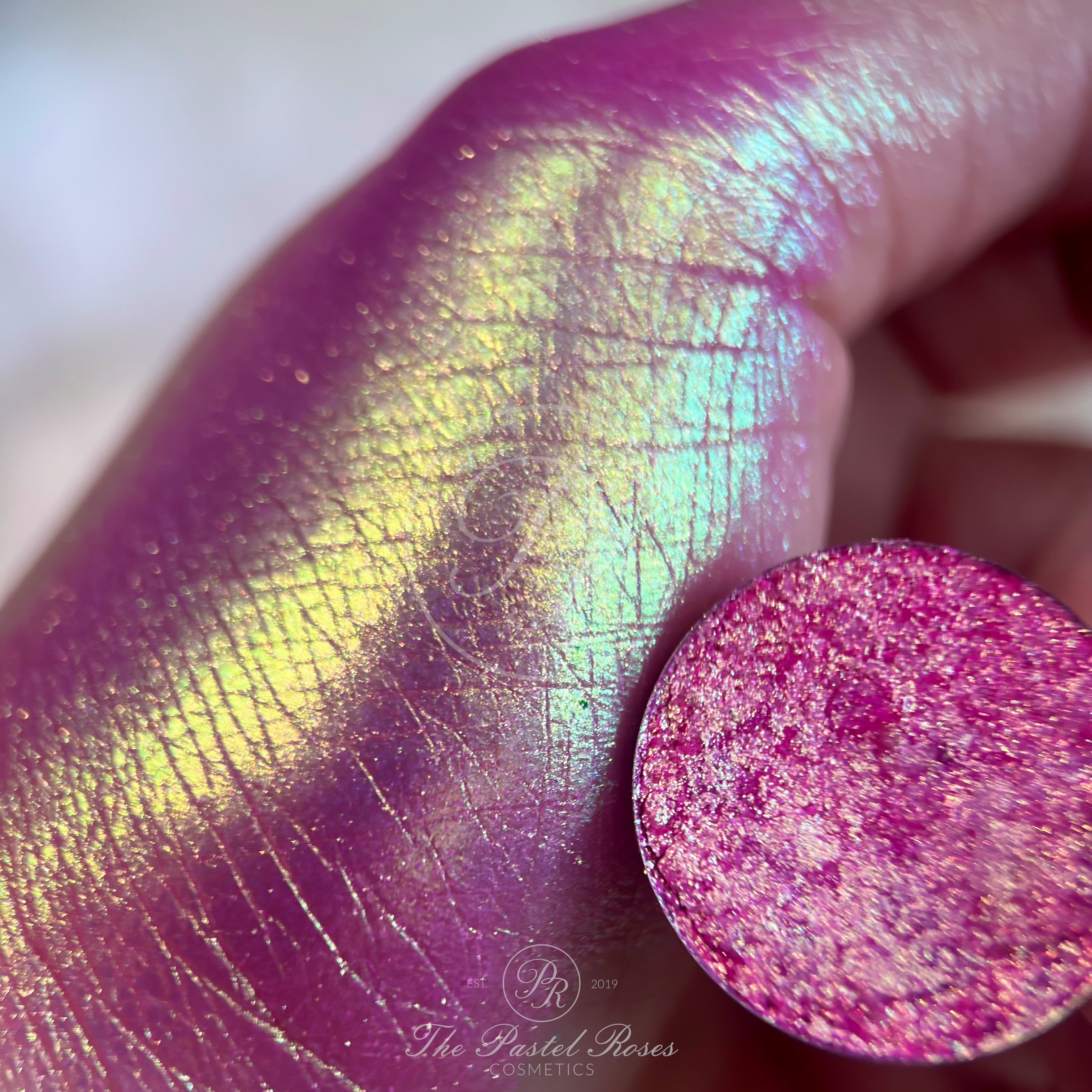 Spectrum - Multi-Chrome Pressed Eye Shadow