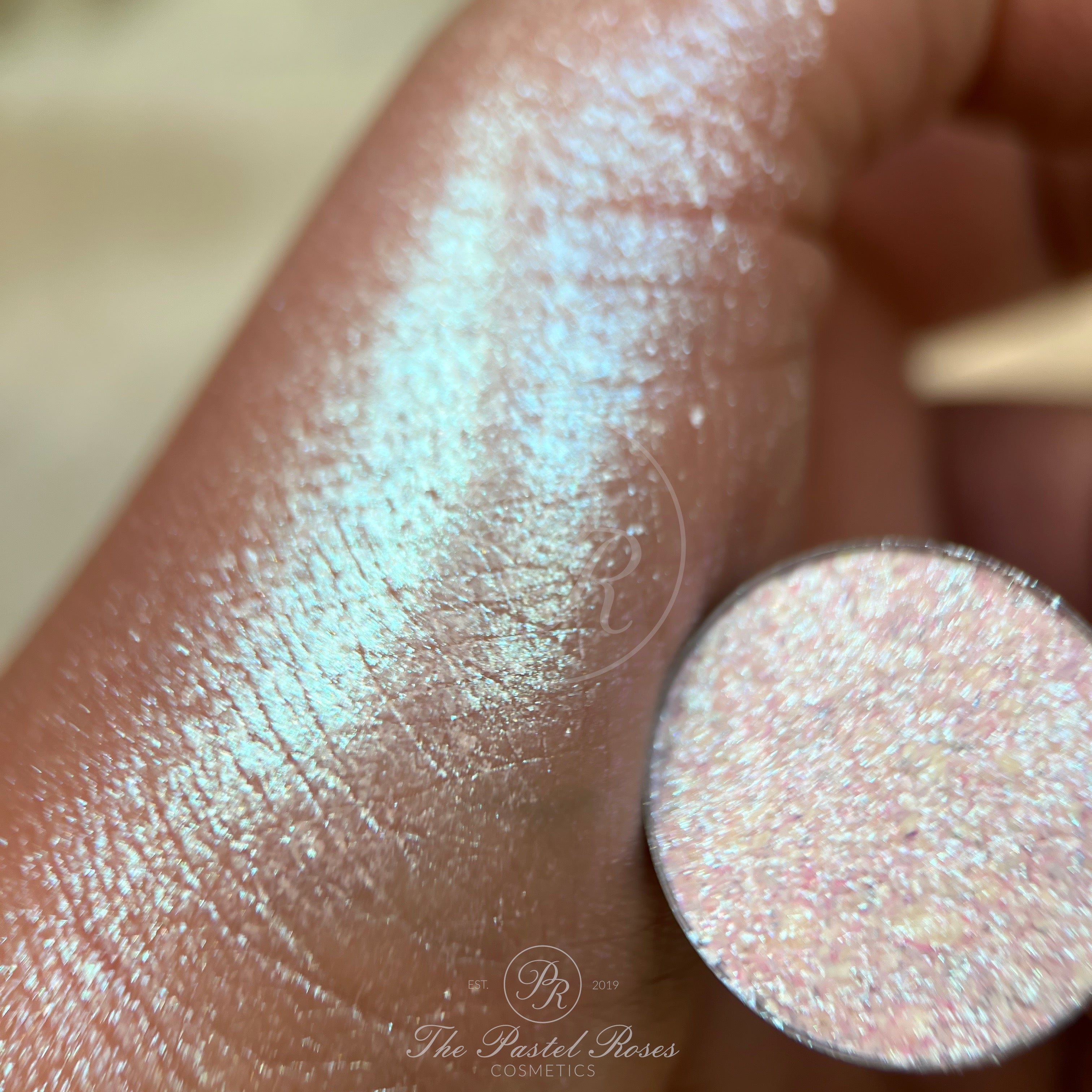 Thrill-Seeker - Pressed Duo-Chrome Eyeshadow
